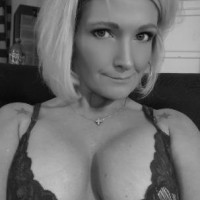 Petite Discreet