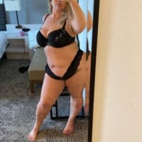 Coco Curvez