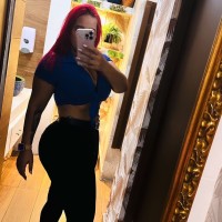 Public profile of Laura
