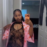Queen B
